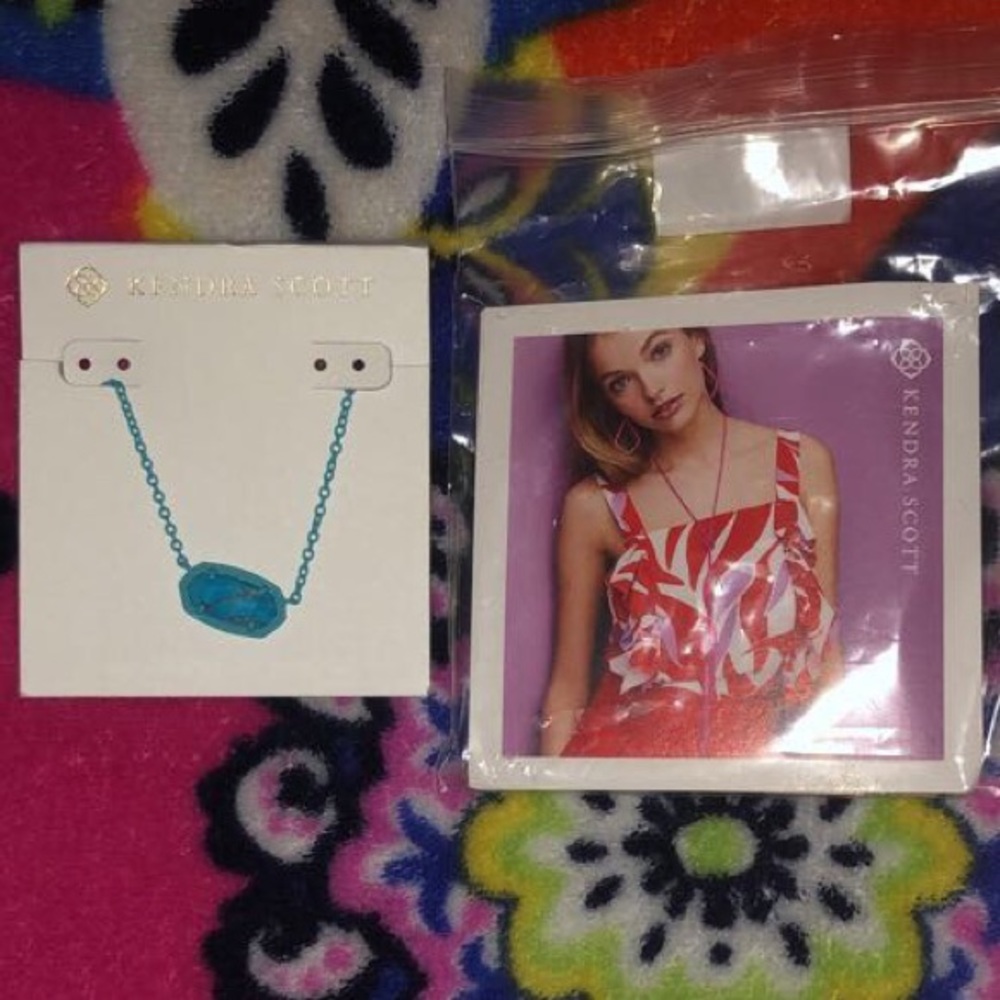 Kendra Scott necklace